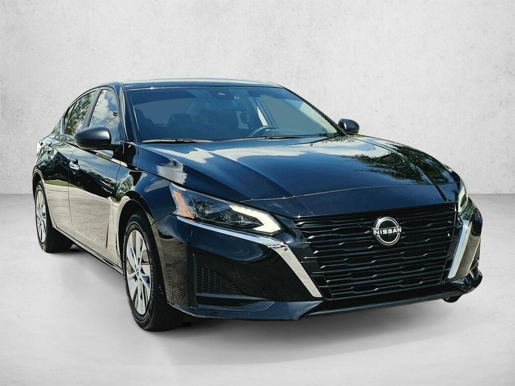 Used 2024 Nissan Altima 2.5 S Sedan