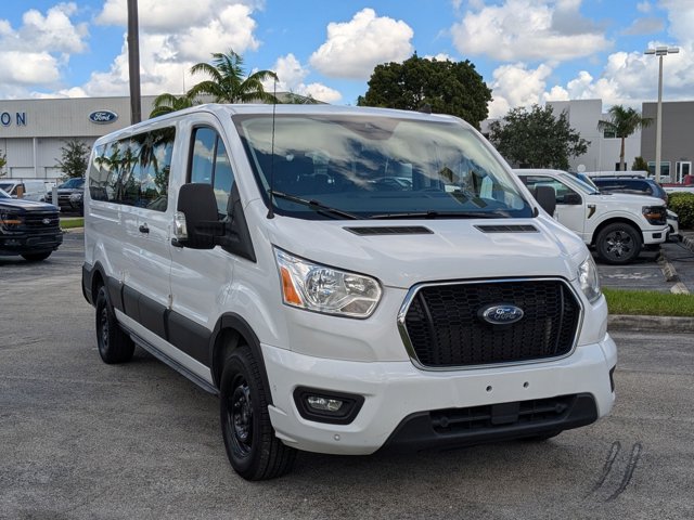 2021 Ford Transit Passenger XLT photo 3