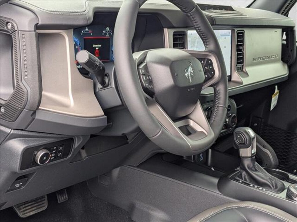 New 2025 Ford Bronco Outer Banks SUV