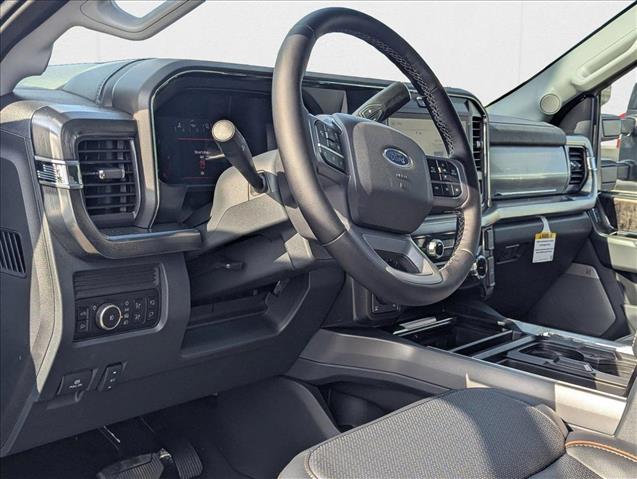 2025 Ford F-250 Lariat photo 3
