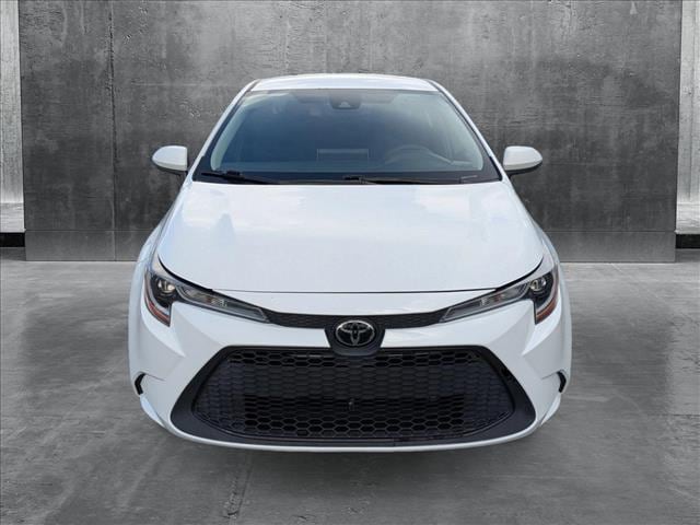 Used 2020 Toyota Corolla LE with VIN JTDEPRAE6LJ092844 for sale in Miami Gardens, FL