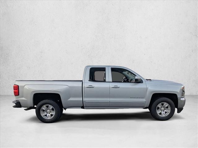 2018 Chevrolet Silverado 1500 LT photo 4