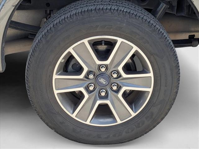 2017 Ford F-150 XLT photo 4
