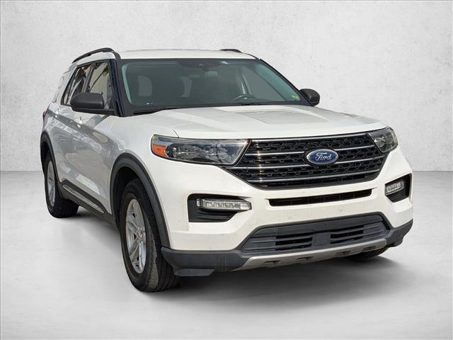 2020 Ford Explorer XLT photo 2