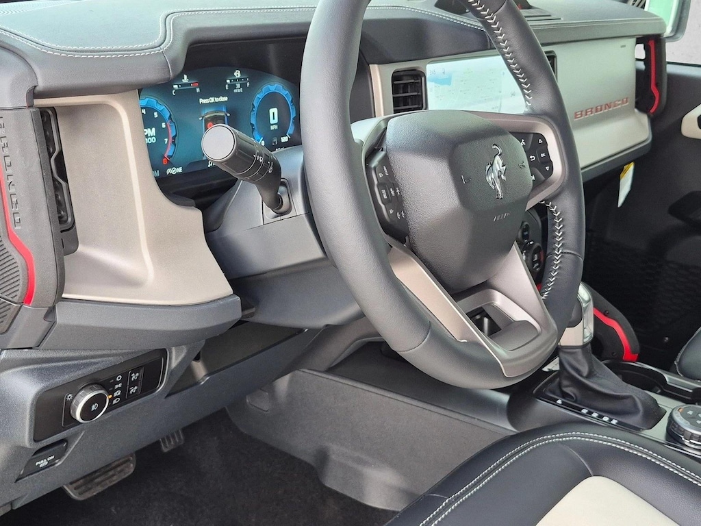 New 2026 Ford Bronco Outer Banks SUV