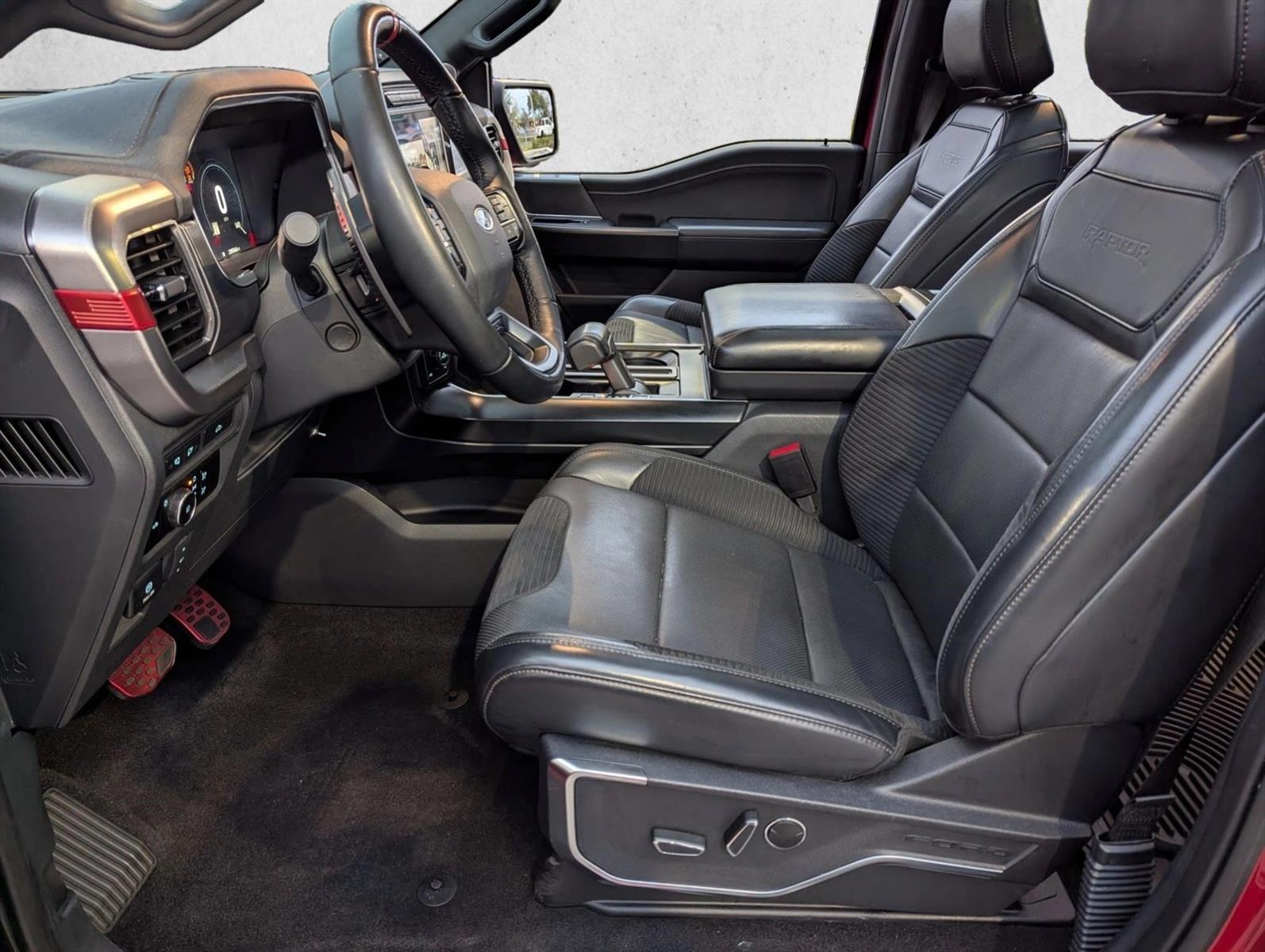 2023 Ford F-150 Raptor - Photo 17