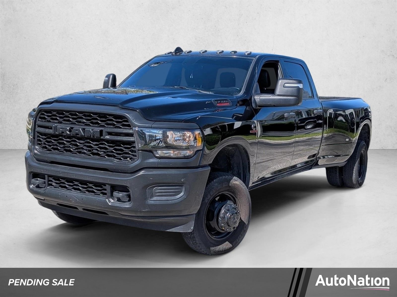 2023 RAM 3500 Tradesman 4X4 Crew Cab LWB's photo