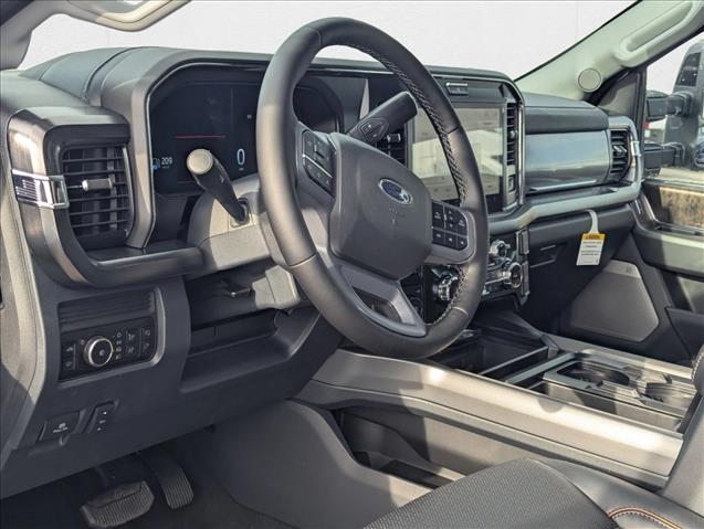 2026 Ford F-250 Lariat photo 3