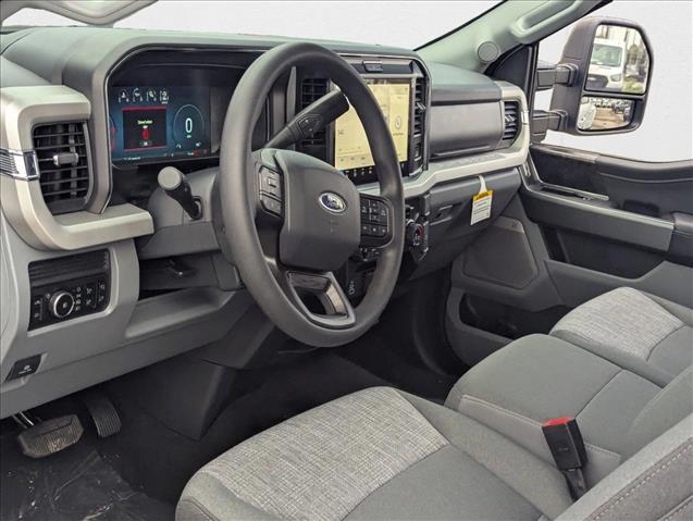2026 Ford F-350 XLT photo 3