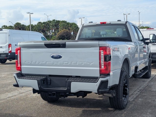 2025 Ford F-250 XL photo 2