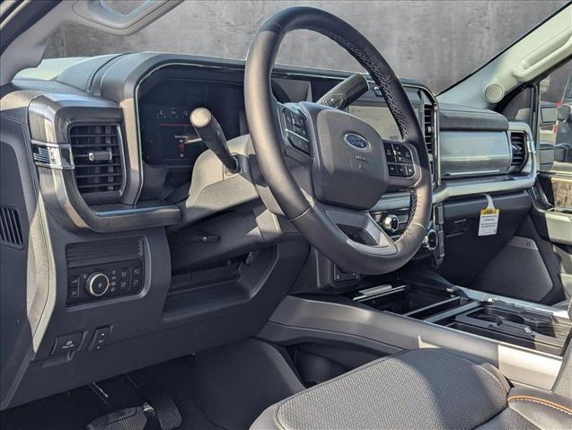 2025 Ford F-250 Lariat photo 3