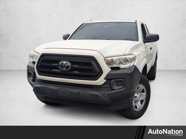 2020 Toyota Tacoma SR's photo