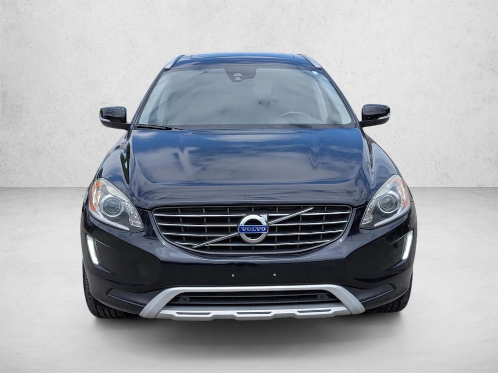 Used 2017 Volvo XC60 Dynamic SUV