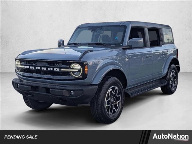 2025 Ford Bronco 4-Door Outer Banks's photo