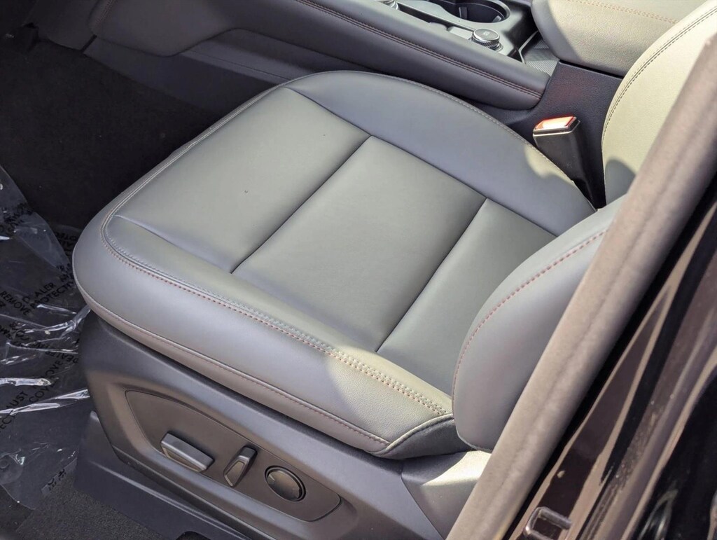 New 2026 Ford Explorer Active w/200A Pkg SUV