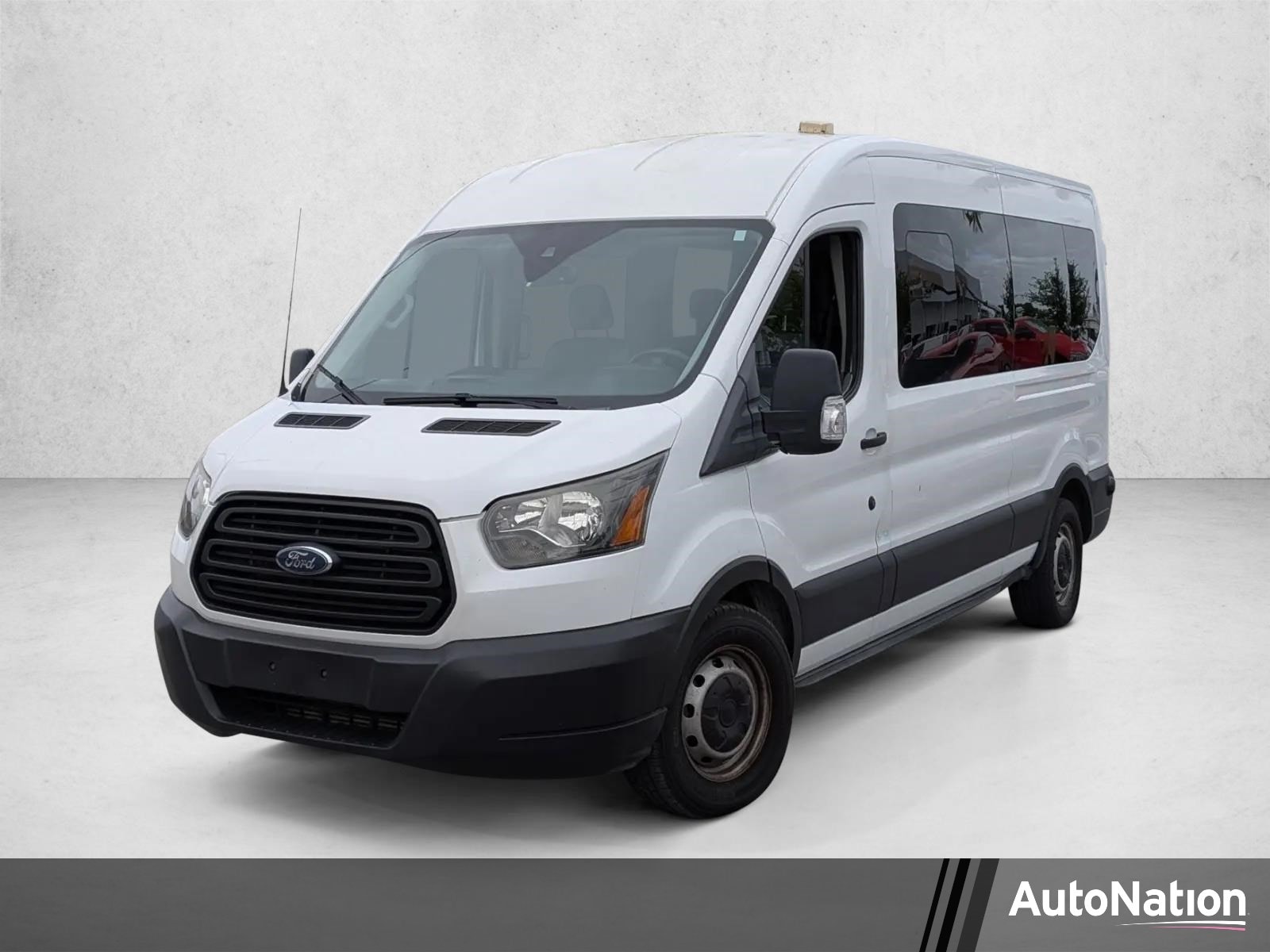 2019 Ford Transit 350 XL Med Roof Sliding Pass. 148's photo