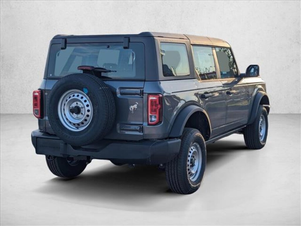 New 2026 Ford Bronco Base SUV