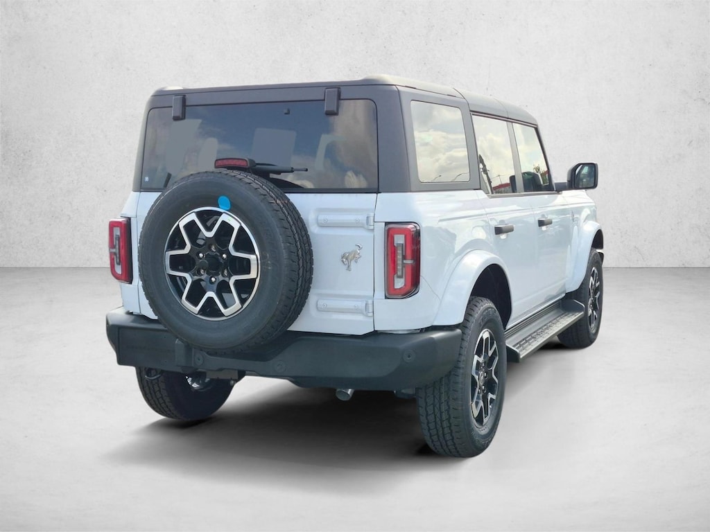 New 2026 Ford Bronco Outer Banks SUV