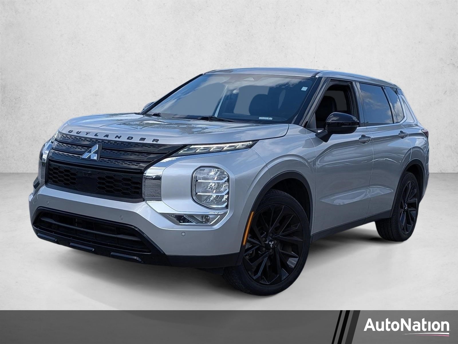 2022 Mitsubishi Outlander BE 2WD's photo