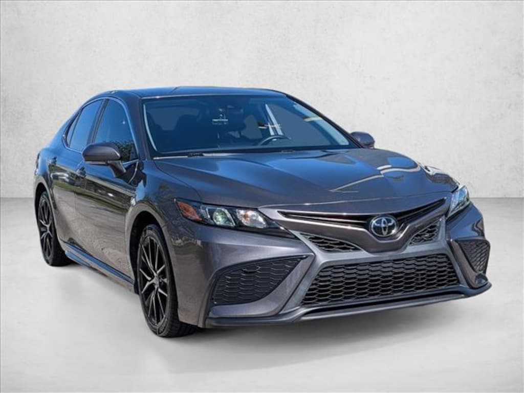 Used 2022 Toyota Camry SE Sedan