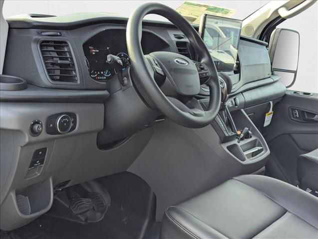 2025 Ford Transit photo 2