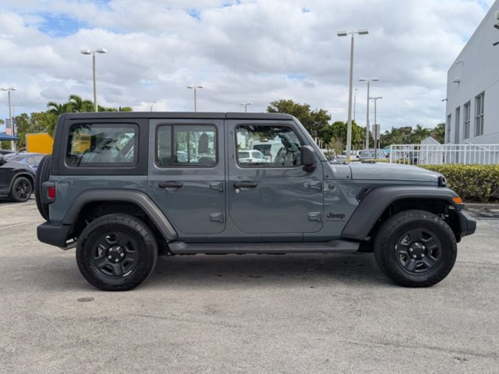 Used 2025 Jeep Wrangler Sport SUV