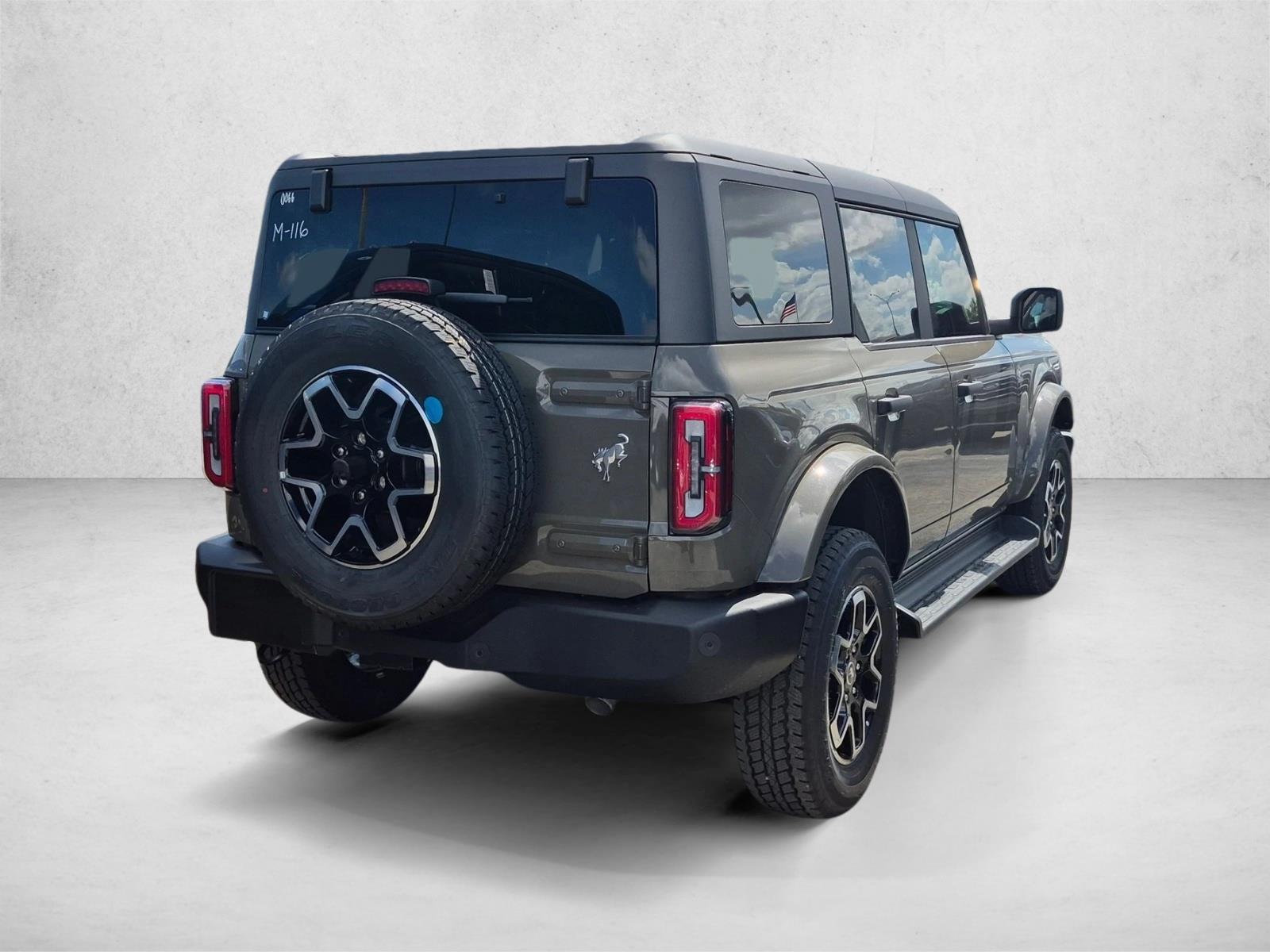 New 2026 Ford Bronco Outer Banks SUV
