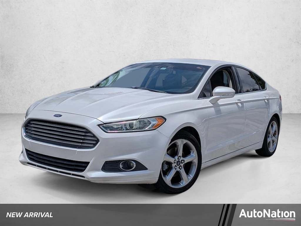 Used 2013 Ford Fusion SE Sedan