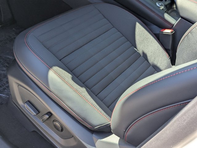 2026 Ford Explorer ST-Line photo 3