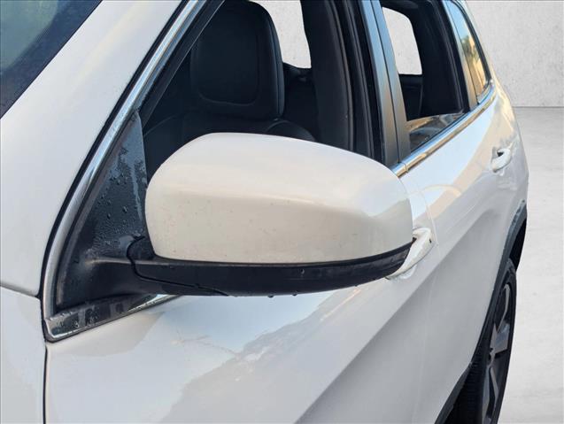 2019 Jeep Cherokee Limited photo 3