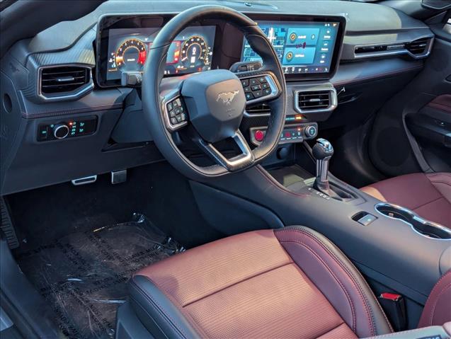 2025 Ford Mustang EcoBoost Premium photo 3