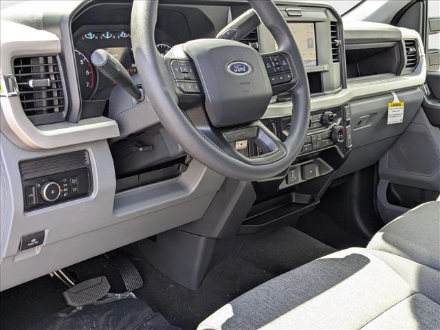 2025 Ford F-250 XL photo 3