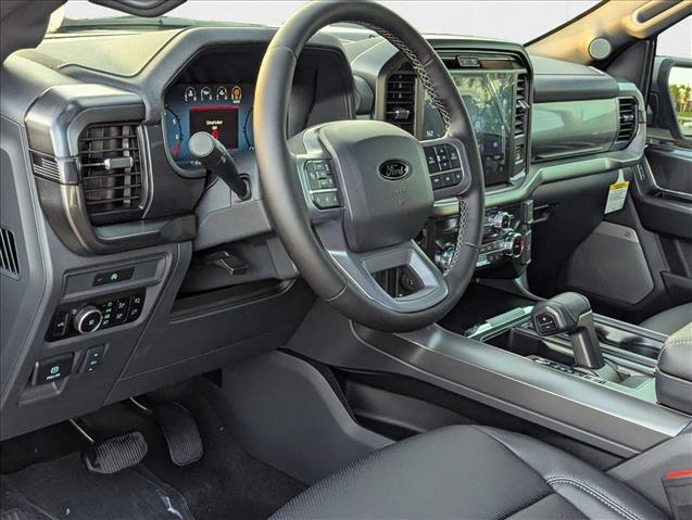 2025 Ford F-150 Lariat photo 3
