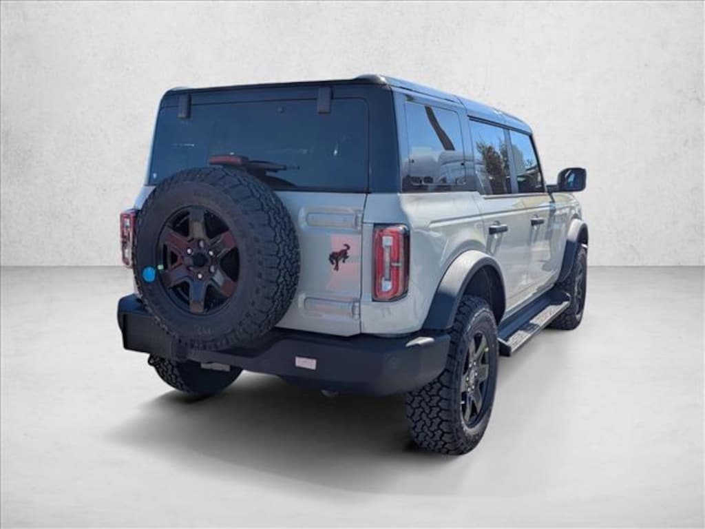 New 2025 Ford Bronco Outer Banks SUV