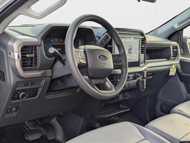 2025 Ford F-150 XL photo 3
