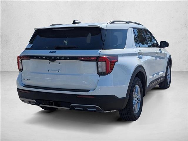 2026 Ford Explorer photo 2