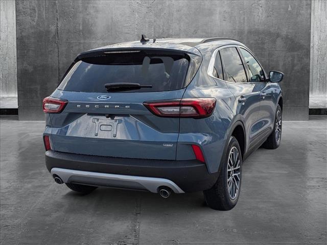 2025 Ford Escape photo 2