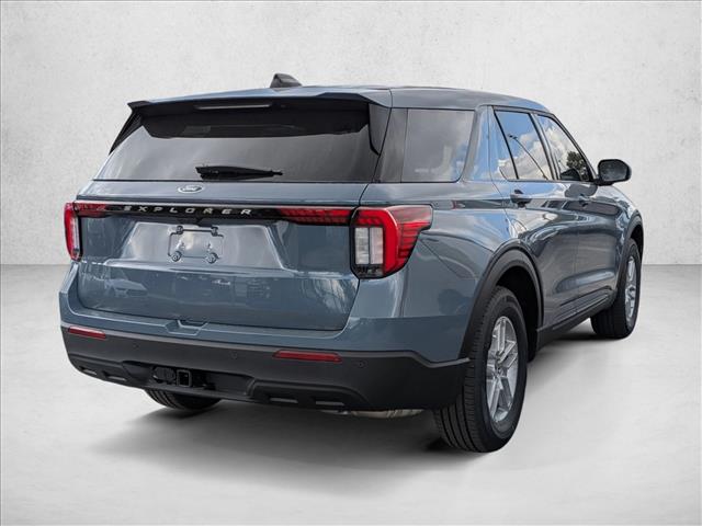 2026 Ford Explorer photo 2