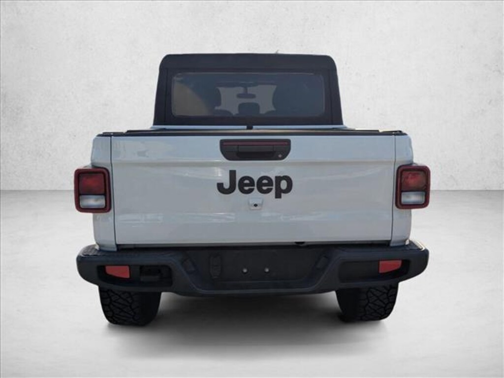 Used 2022 Jeep Gladiator Sport Truck Crew Cab