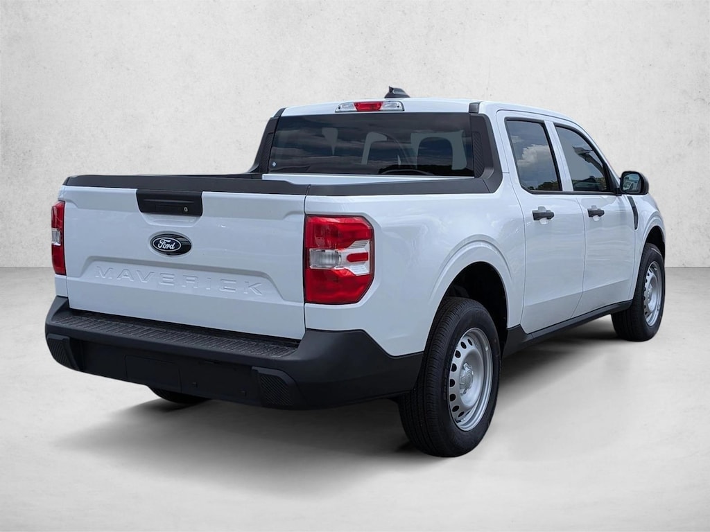 New 2026 Ford Maverick XL Truck SuperCrew