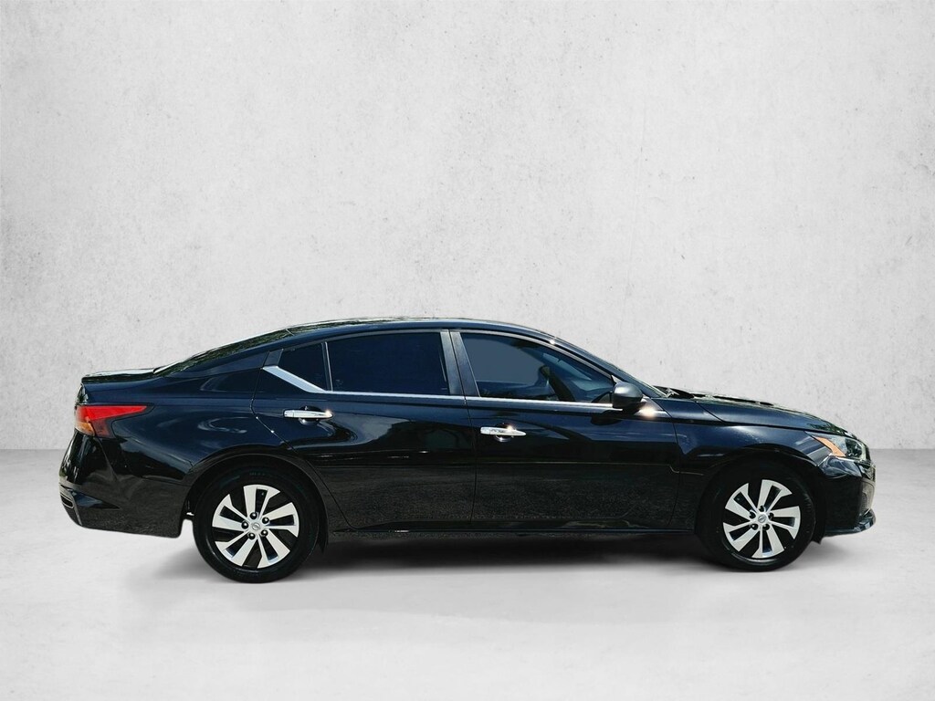 Used 2024 Nissan Altima 2.5 S Sedan