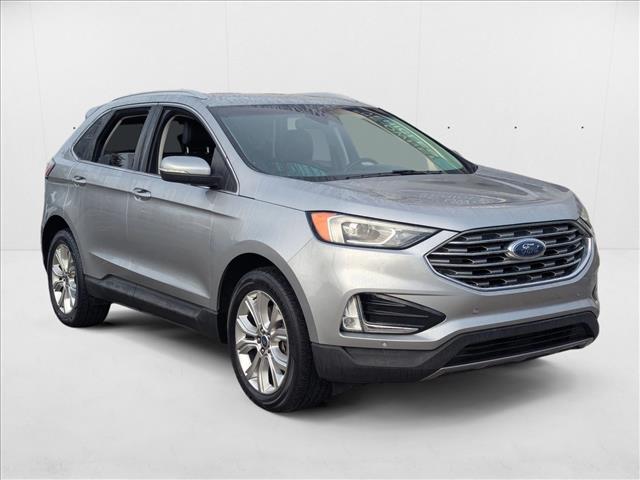 2020 Ford Edge Titanium photo 3