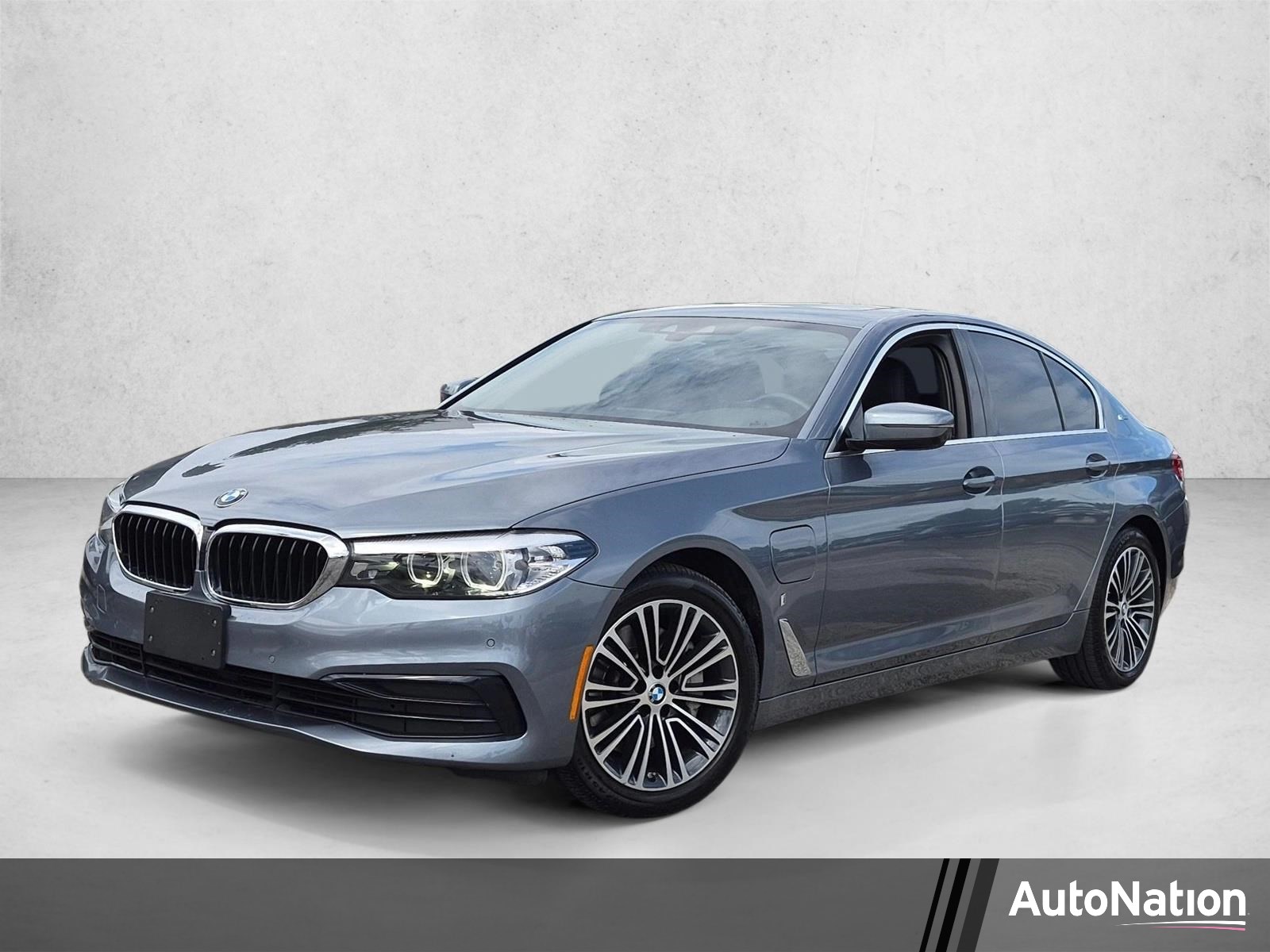  BMW 530e