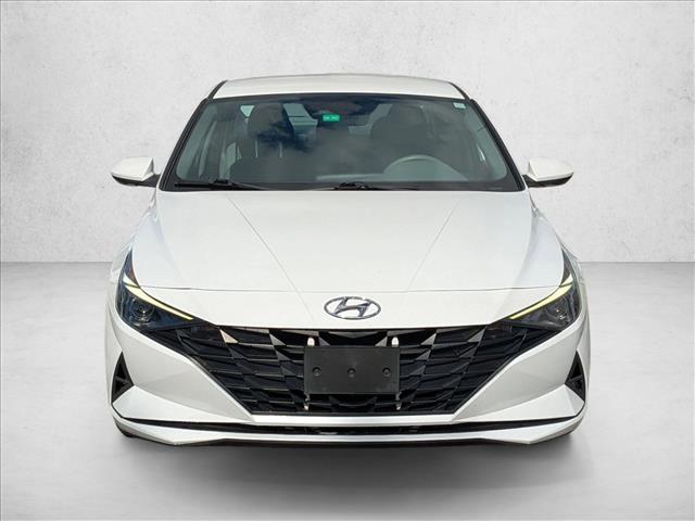 2021 Hyundai Elantra SE photo 2