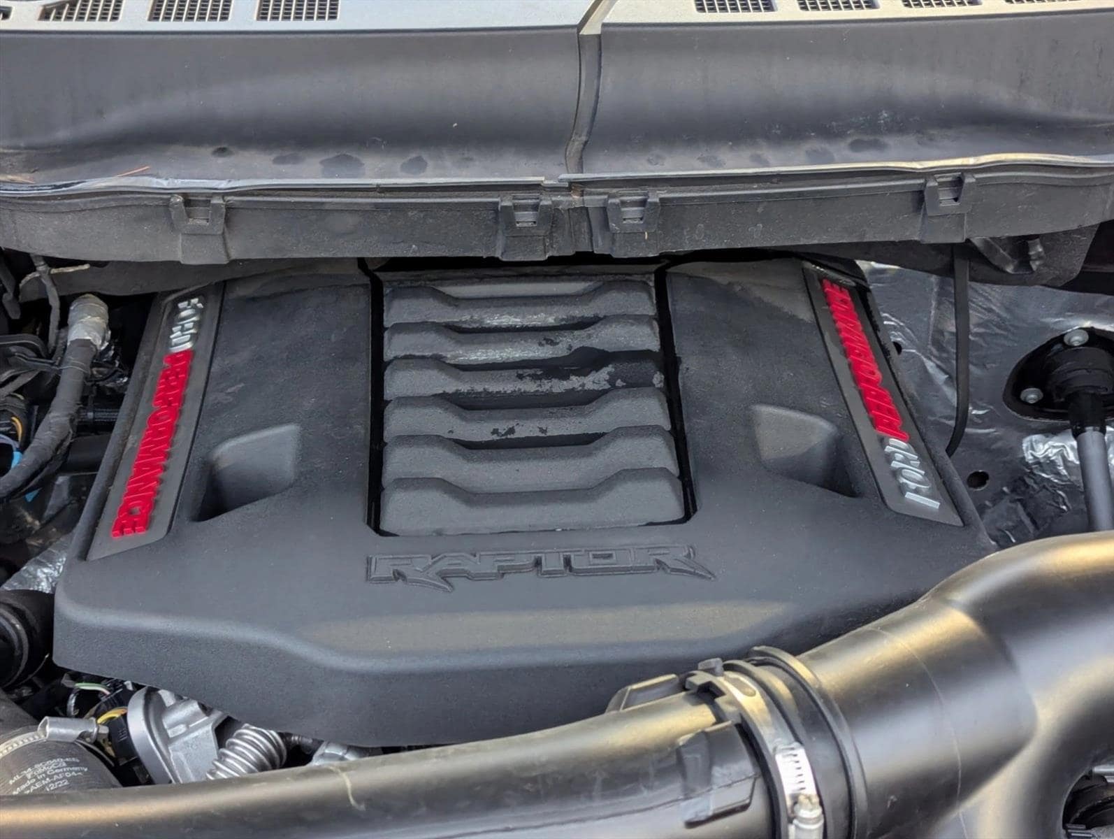 2023 Ford F-150 Raptor - Photo 24
