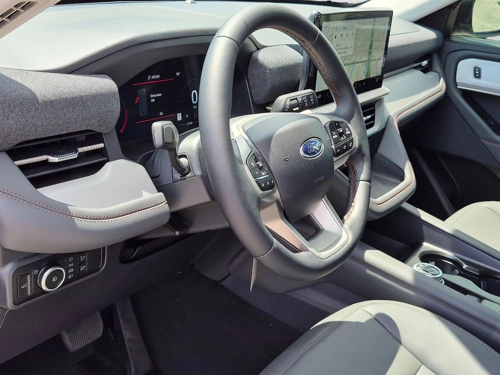 New 2026 Ford Explorer Active w/200A Pkg SUV