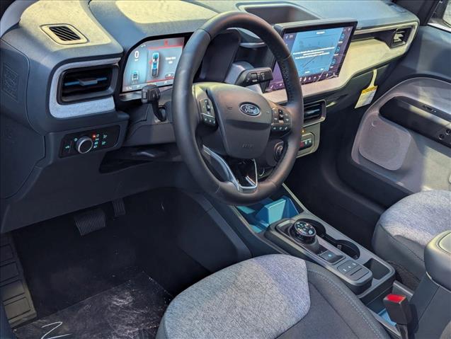 2025 Ford Maverick XLT photo 3