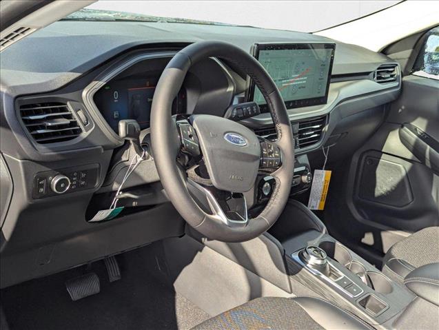 2025 Ford Escape photo 2