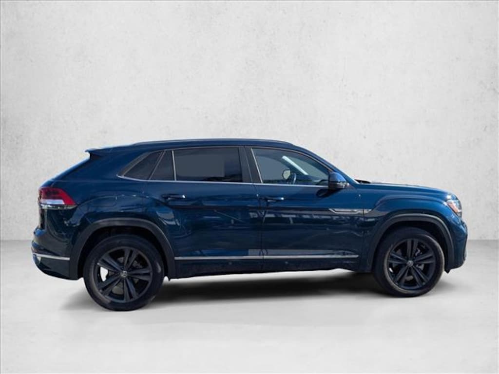 Used 2021 Volkswagen Atlas Cross Sport 3.6L V6 SE w/Technology R-Line SUV