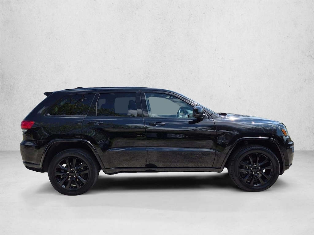 Used 2020 Jeep Grand Cherokee Altitude SUV